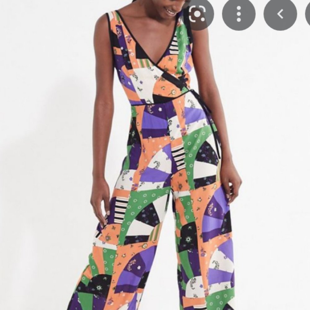 Urban Outfitters Patchwork Fall Jumper Floral Size 2 - Picture 1 of 6